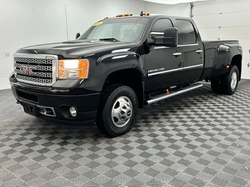 Used 2014 GMC Sierra 3500 Denali image 14