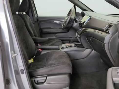 Used 2022 Honda Pilot Sport image 12