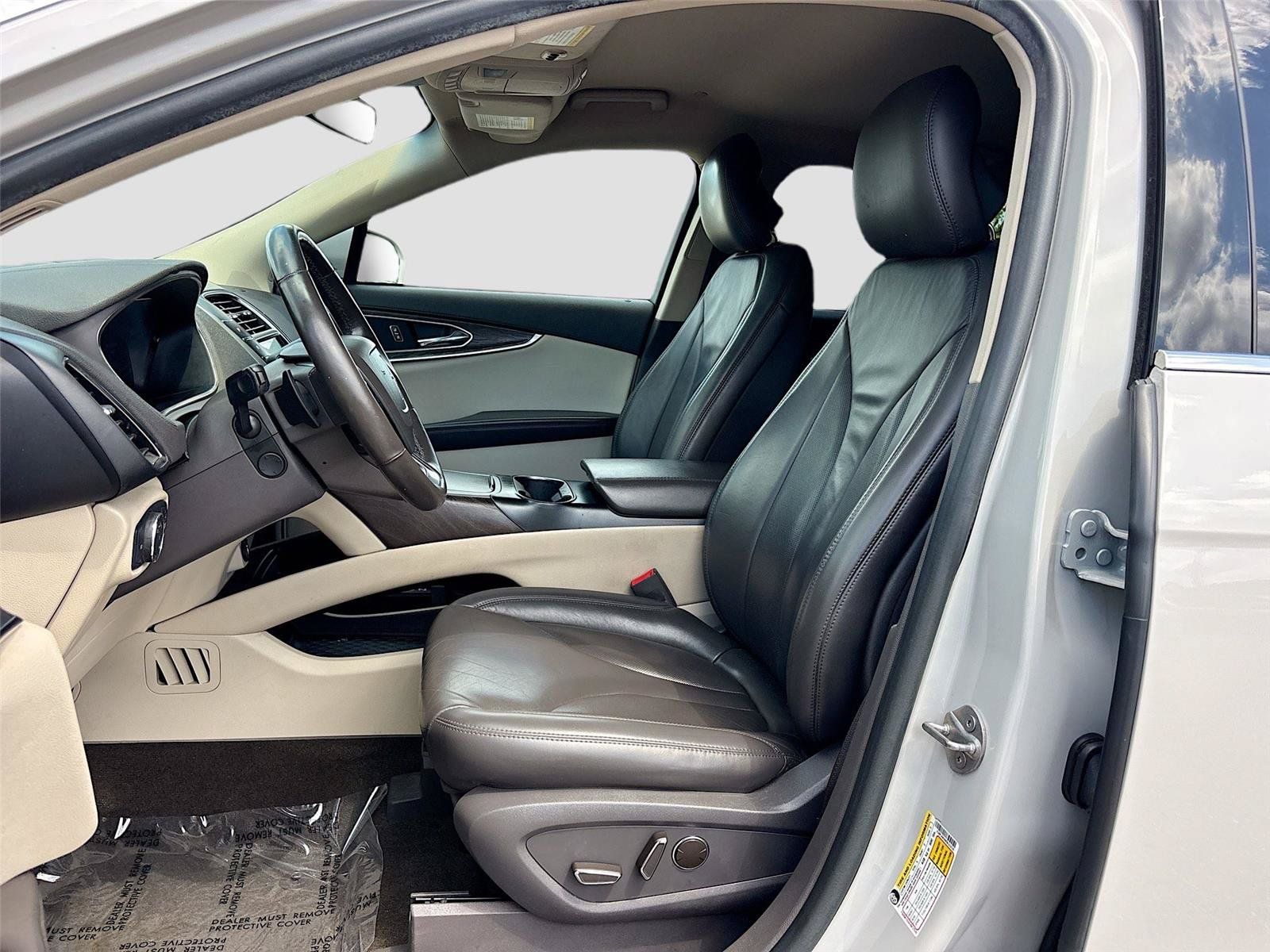 Used 2019 Lincoln Nautilus Select FWD image 21