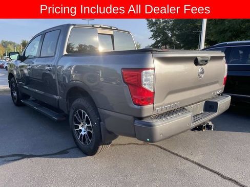 Used 2021 Nissan Titan SV w/ SV Convenience Package AWD/4WD image 5