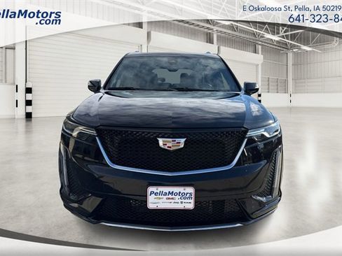 Used 2024 Cadillac XT6 Sport image 7