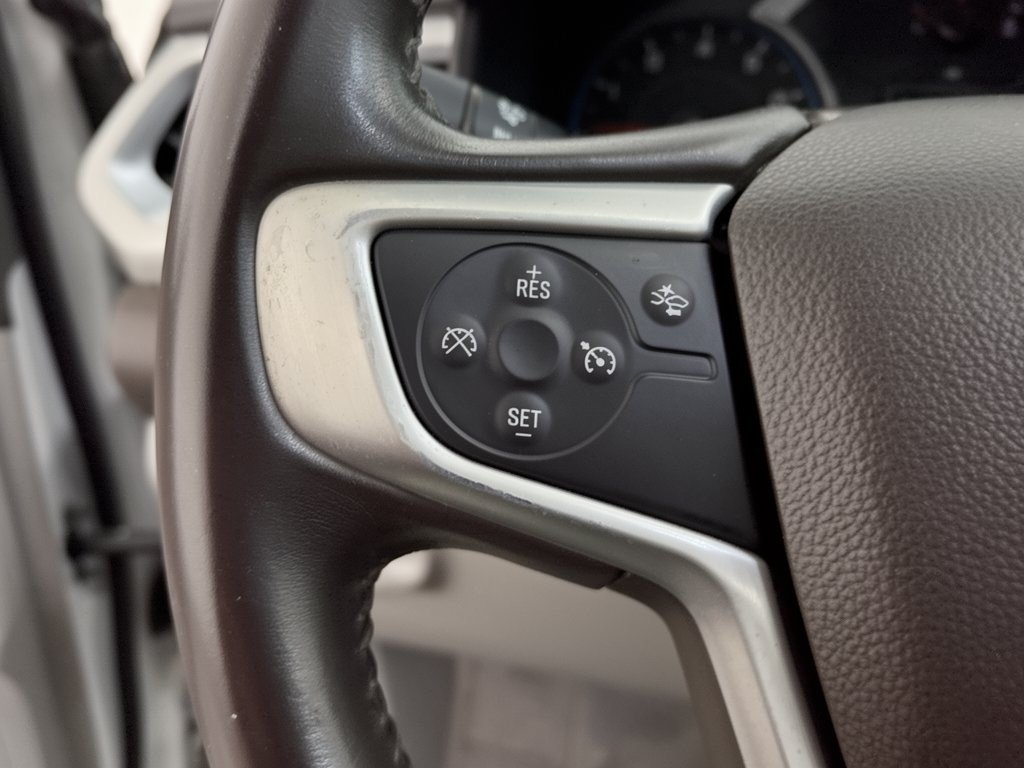 Used 2017 GMC Acadia SLT FWD image 18