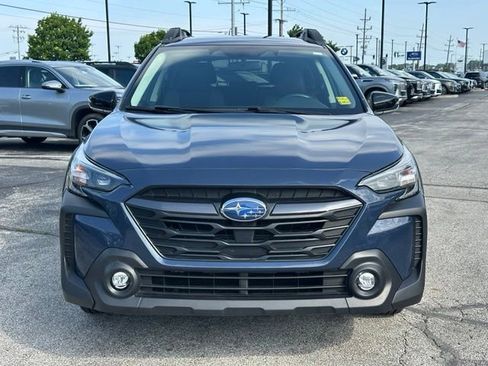 Used 2024 Subaru Outback Premium AWD/4WD image 2