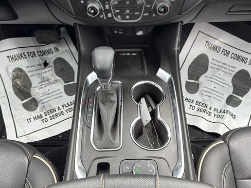 Used 2023 Chevrolet Traverse Premier w/ Redline Edition image 18