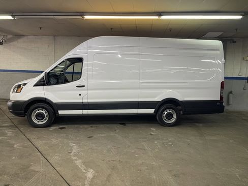 Used 2016 Ford Transit 250 148 High Roof Extended image 4