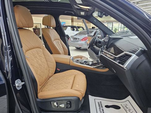 Used 2024 BMW X7 xDrive40i w/ Executive Package AWD/4WD image 22