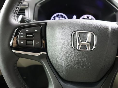 Used 2026 Honda Odyssey EX-L image 19