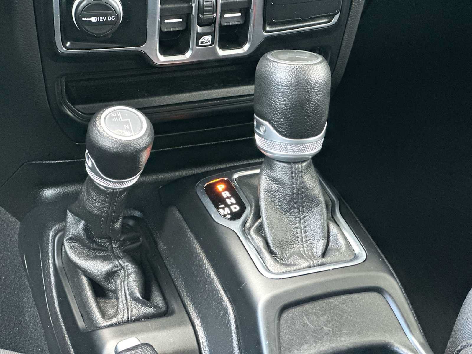 Used 2023 Jeep Wrangler Unlimited Sport AWD/4WD image 21