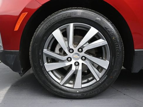 Used 2024 Chevrolet Equinox Premier FWD image 9