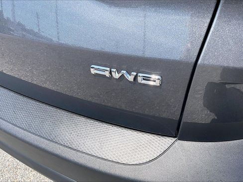 Certified 2025 Ford Escape ST-Line AWD/4WD image 8