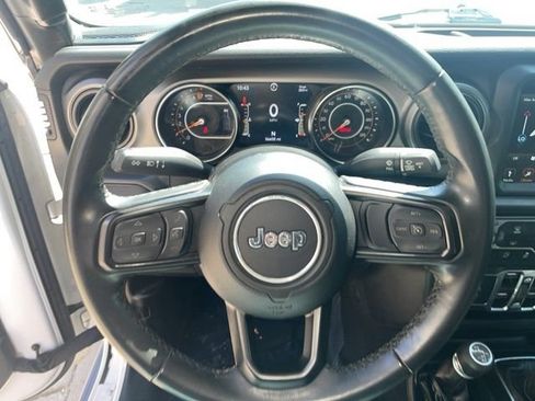 Used 2022 Jeep Gladiator Sport AWD/4WD image 14