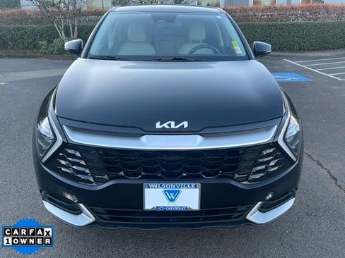 Used 2023 Kia Sportage EX image 2