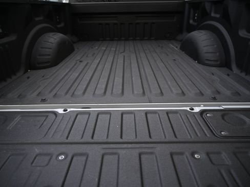 Used 2026 Ford F250 Platinum AWD/4WD image 38