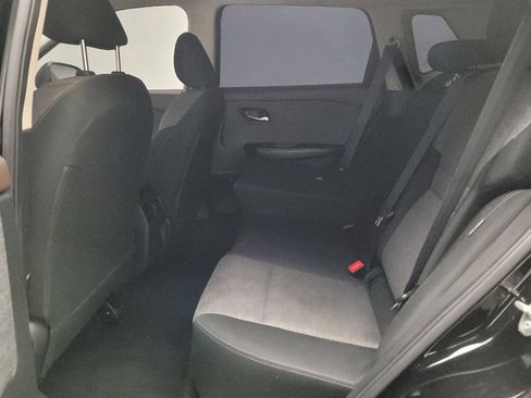 Used 2023 Nissan Rogue SV FWD image 18