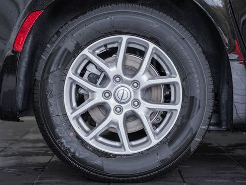 New 2026 Chrysler Pacifica Select image 16