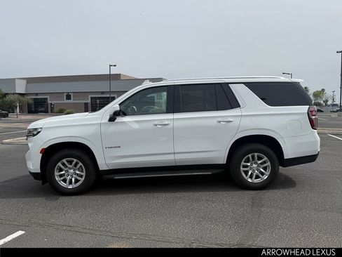 Used 2021 Chevrolet Tahoe LT w/ Luxury Package RWD image 3