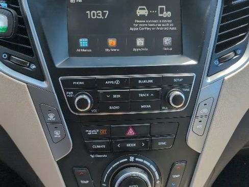 Used 2018 Hyundai Santa Fe Sport w/ 2.4L Value Package 02 AWD/4WD image 11