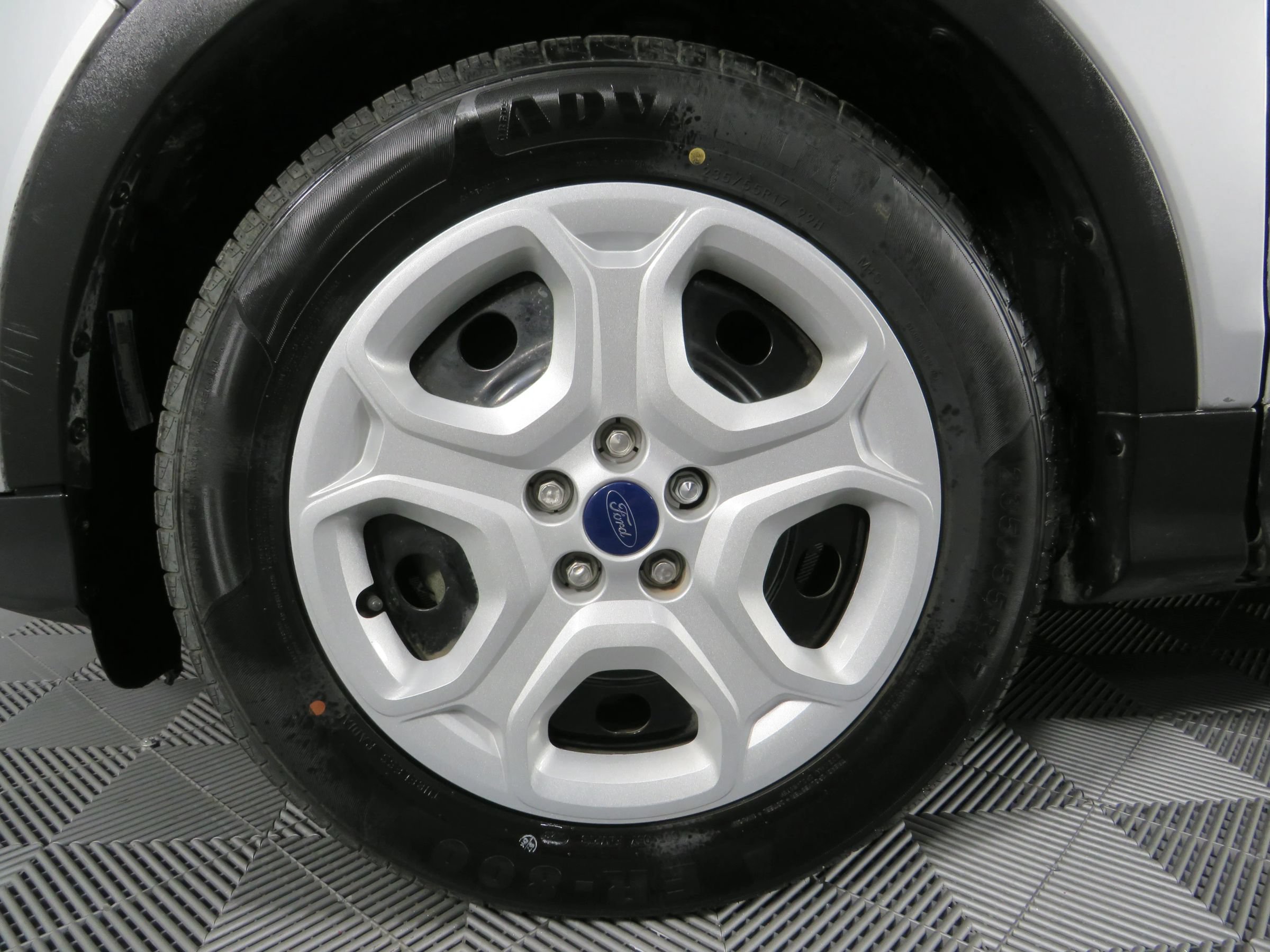 Used 2019 Ford Escape S FWD image 41