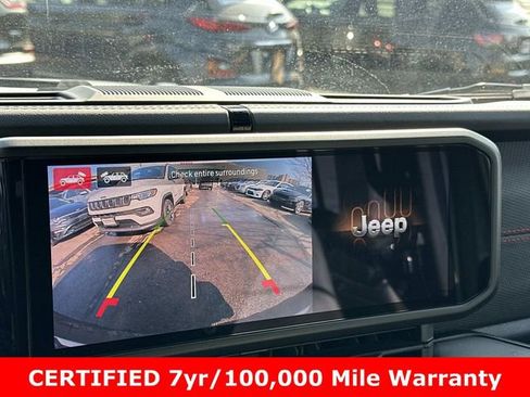 Certified 2024 Jeep Wrangler Unlimited Rubicon w/ Technology Group image 23