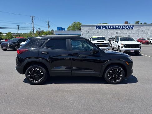 Used 2023 Chevrolet TrailBlazer LT FWD image 3