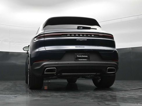 New 2026 Porsche Cayenne AWD/4WD image 39