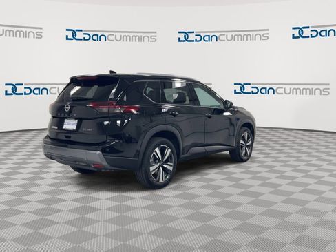 Used 2024 Nissan Rogue SL AWD/4WD image 8