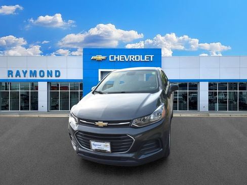 Used 2020 Chevrolet Trax LS FWD image 7