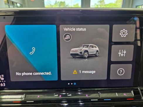 Used 2025 Volkswagen Atlas SE AWD/4WD image 46