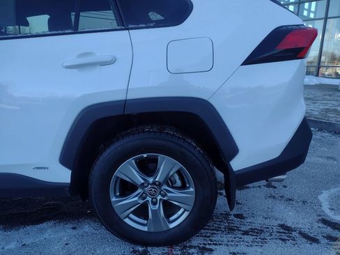 Used 2024 Toyota RAV4 XLE image 5