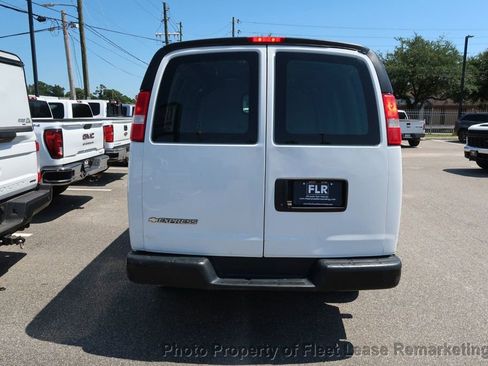 Used 2019 Chevrolet Express 2500 image 4