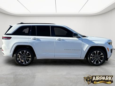 New 2025 Jeep Grand Cherokee Overland w/ Adv Protech Group III AWD/4WD image 3