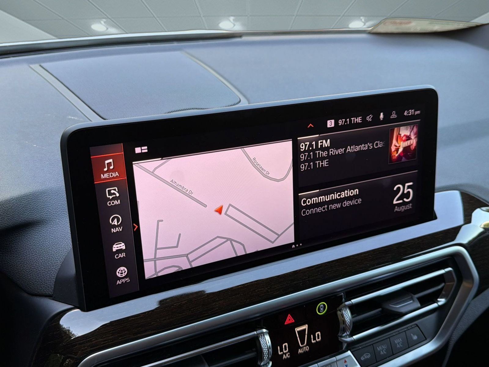 Certified 2025 BMW X4 xDrive30i AWD/4WD image 19