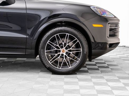 New 2026 Porsche Cayenne AWD/4WD image 35