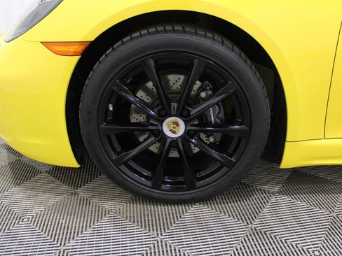 Used 2023 Porsche 718 Boxster w/ Sport Chrono Package image 34