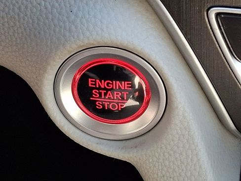 Used 2018 Honda Accord LX image 23