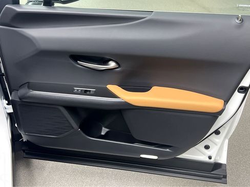 New 2026 Lexus UX 300h AWD image 24