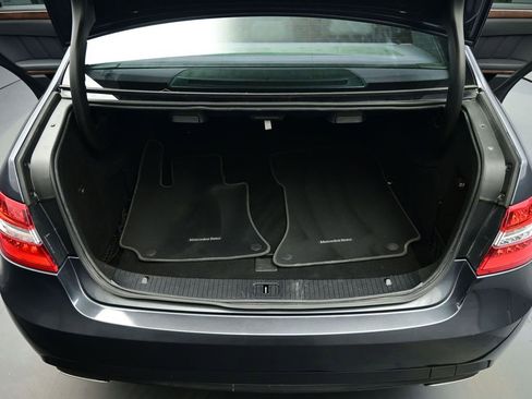 Used 2012 Mercedes-Benz E 350 4MATIC Sedan image 41