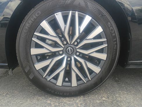 Used 2025 Nissan Altima 2.5 SV FWD image 20