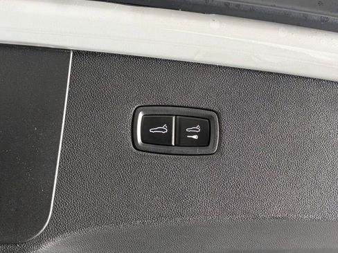 New 2026 Porsche Cayenne Coupe image 18