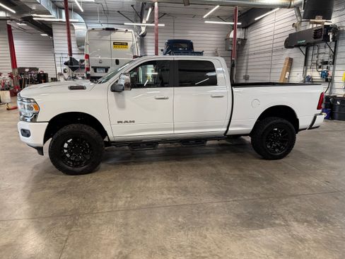 Used 2023 RAM 2500 Laramie AWD/4WD image 29