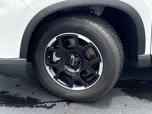 Certified 2025 Honda Pilot EX-L image 40