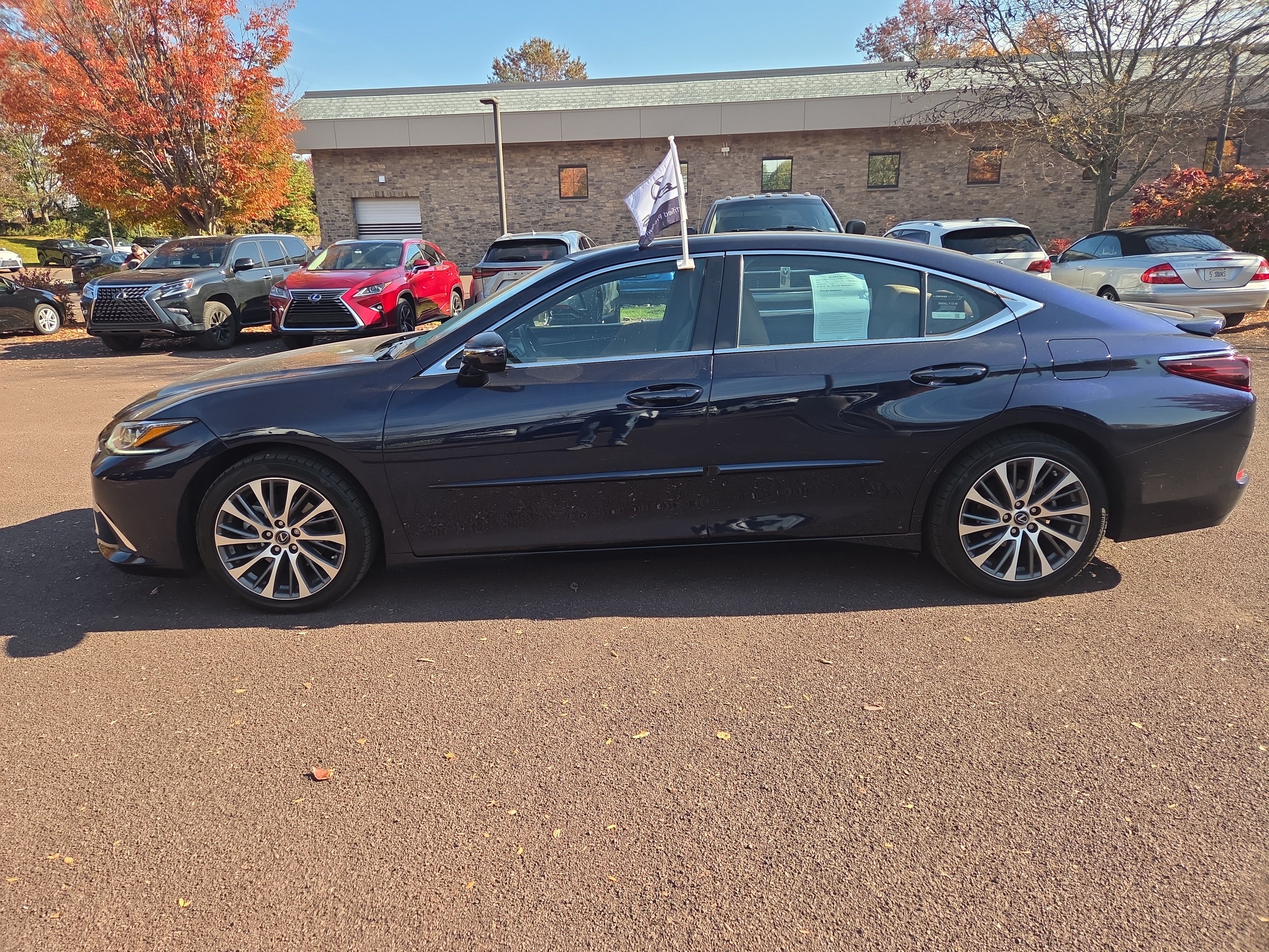 Certified 2021 Lexus ES 350 w/ Premium Package FWD image 6