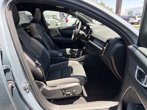 Certified 2023 Volvo C40 P8 Recharge Plus AWD/4WD image 25