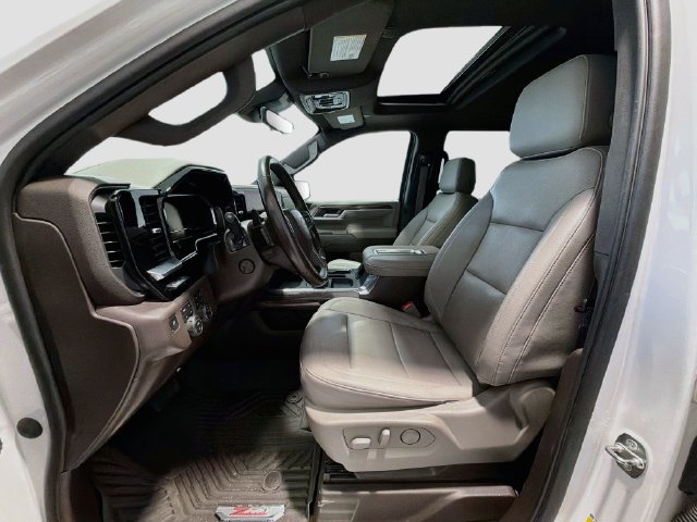 Certified 2022 Chevrolet Silverado 1500 LTZ w/ LTZ Premium Package AWD/4WD image 20