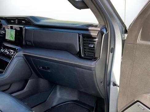 Used 2023 GMC Sierra 1500 AT4X image 21