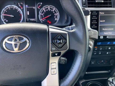 Used 2022 Toyota 4Runner Limited AWD/4WD image 24