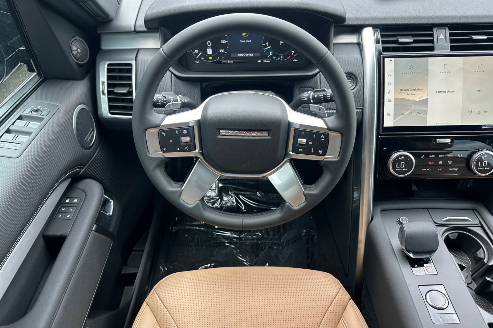 New 2026 Land Rover Discovery Limited Edition AWD/4WD image 26