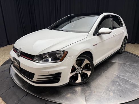 Used 2016 Volkswagen GTI SE w/ Driver Assistance Package image 2