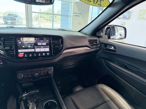 Used 2022 Dodge Durango GT image 41