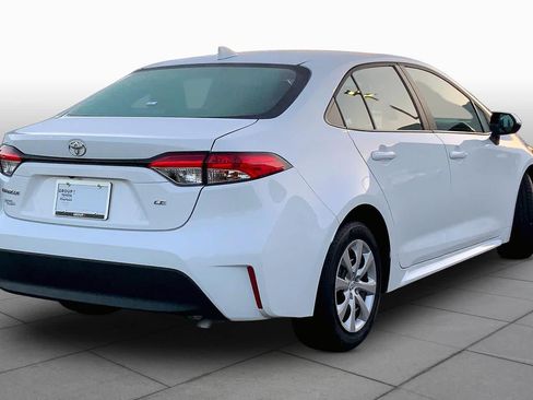 Used 2026 Toyota Corolla LE FWD image 11